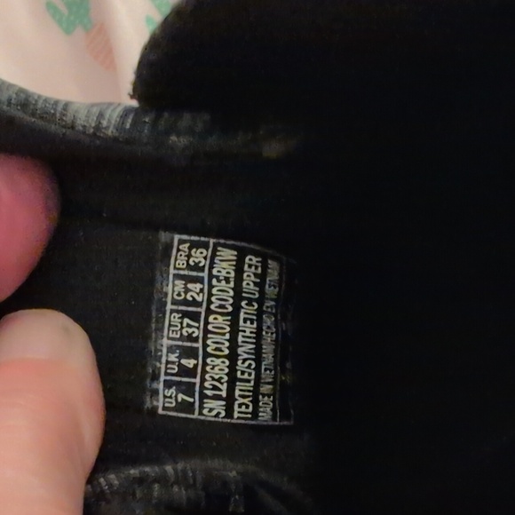 Skechers Gray and Black Memory Foam Sneakers - Picture 5 of 5